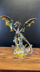 lot 60471 image: Glass Franklin Mint Iridescent Dragon Figurine on Crystal Base