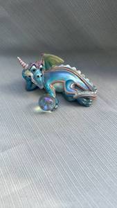 lot 888118 image: Mood Dragons Overthis Limited Edition Figurine with Crystal Ball