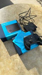 lot 888126 image: Valve Steam Link and Steam Controller Bundle with Original Boxes