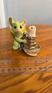 lot 888135 image: Whimsical World of Pocket Dragons Its Dark Out There Figurine
