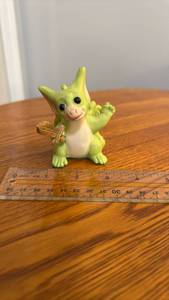 lot 888136 image: Whimsical Dragon Our Hero Figurine by Real Musgrave - Flambro 19981999 Exclusive Collectors Joining Figurine