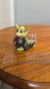 lot 888157 image: Whimsical World of Pocket Dragons Ill Be The Groom Figurine by Real Musgrave