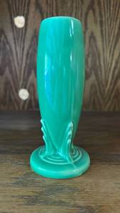 lot 6502 image: Vintage Fiesta Bud Vase in Original Green Glaze  Circa 1937-1946