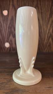lot 6503 image: Vintage Fiesta Pottery Bud Vase in Original Ivory Glaze for Sale  Circa 1936-1946