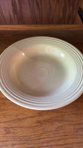 lot 6522 image: Fiesta HLC USA Ivory Ceramic Wide Rim Soup Bowl