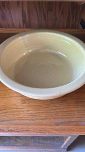 lot 6529 image: Fiesta Ware Ivory Ceramic Mixing Bowl Made in USA