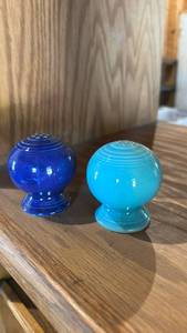 lot 6535 image: Fiesta Ware Ceramic Salt and Pepper Shakers Cobalt Blue and Turquoise
