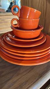 lot 6539 image: Fiesta HLC RedOrange Dinnerware Set - Plates, Bowls & Cups