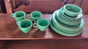 lot 6543 image: Fiesta HLC Green Dinnerware Set - Plates, Bowls & Cups