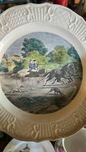 lot 6486 image: Currier and Ives Americana Series Decorative Plates by Sun Glo Studios - Set of 2