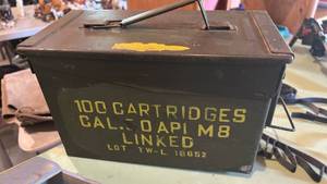 lot 6550 image: Military Cal .50 API M8 Linked Ammunition Can