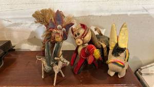 lot 60664 image: Folk Art Handmade Animal Figurines Set of 4