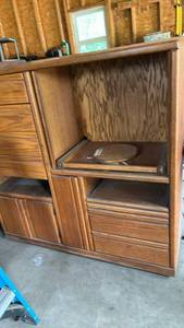 lot 60676 image: Oak Wood Entertainment Center with Drawers and Cabinet Storage