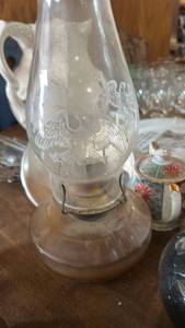 lot 60687 image: Glass Oil Lamp with Etched Eagle Design