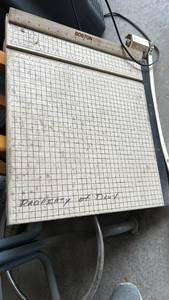 lot 60691 image: Boston 2618 Paper Trimmer Guillotine Cutter