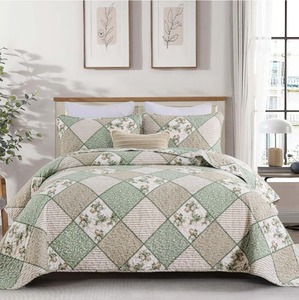 lot 7755 image: $49 Menghomeus Sage Green 3pc King Quilt Set, Boho Patchwork, Reversible