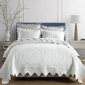 lot 7819 image: $118 Cotton Quilt Bedding Set, Reversible Coverlet, 3-Pc, King