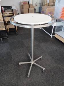 lot 40870 image: Round White Clothing Rack Display with Wheels