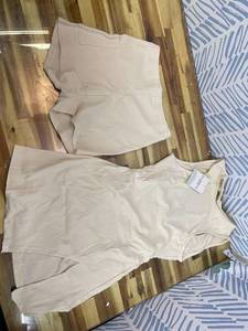 lot 411486 image: Fashion clothing matching top and bottom Beige