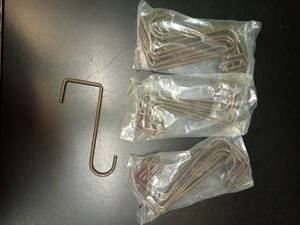 lot 1044 image: Metal S-Hooks for Fence.  Set of 32. - Retail $76