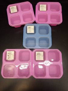 lot 1133 image: Made for Retail Snack Box Pink 1-Count Food Storage Container Set of 5- 4 Pink &amp 1 Blue - Retail $15