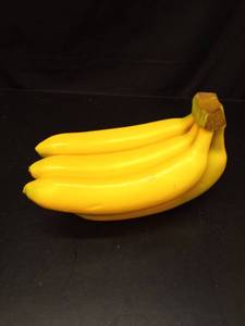 lot 1137 image: Decorative Banana Bunch Figurine Yellow - Retail $13
