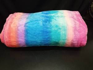 lot 1156 image: Betsey Johnson Rainbow Tie-Dye Blanket - Retail $38