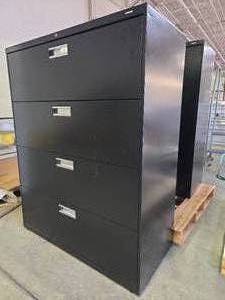 lot 17525 image: Set of 2 Hon 5 Drawer Filing Cabinets
