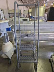 lot 17532 image: 3 Step Cotterman Rolling Ladder 19in X 2ft X 61in