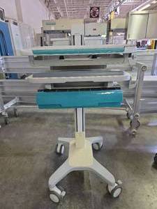 lot 17534 image: Ergotron Rolling Medical Desk