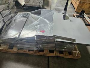 lot 17732 image: Pallet Of Metal Shelving