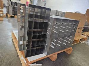 lot 17763 image: VWR CryoPro Metal Shelving Organizers