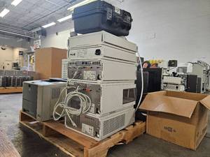 lot 17768 image: Large Lot Of Assorted Electronics