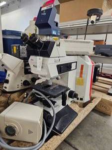 lot 17785 image: Large Lot of Assorted Electronic Equipment