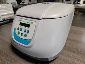 lot 17632 image: Benchmark LC-8 Series Lab Centrifuge - Model C3100