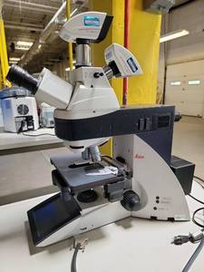 lot 17637 image: Leica DM5500B Microscope with DFC310 FX Camera and Motorized Stage