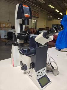 lot 17648 image: Leica Inverted Microscope System - Model DMI4000B