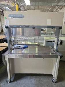 lot 17554 image: Labconco PuriCare Series Open Access Station