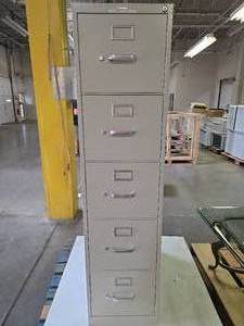 lot 17523 image: Set of 2 Hon 5 Drawer Filing Cabinets