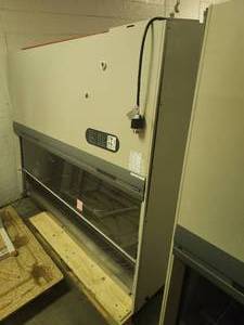 lot 19964 image: Labconco Purifier Class ll Bio Safety Cabinet