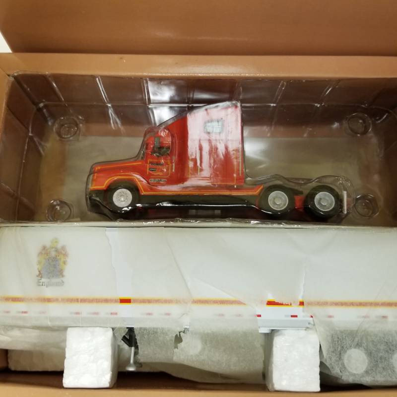 lot 1465 image: CR England PEM Truck and Trailer