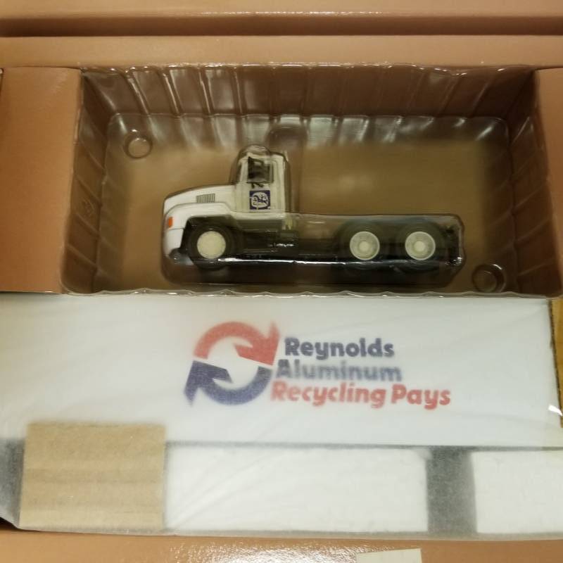 lot 1470 image: Reynolds Aluminum Recycling Pays PEM