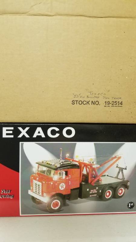 lot 1504 image: 1st Gear Texaco Tow Truck
