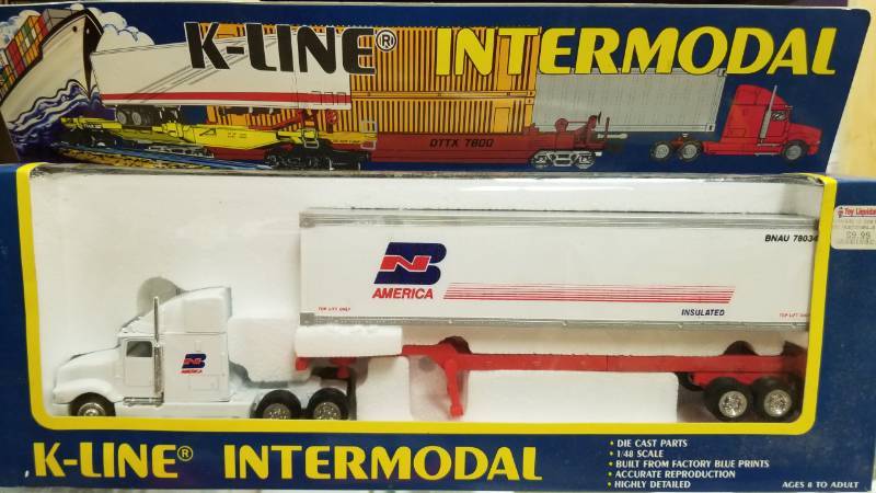 lot 1515 image: K-Line Intermodal