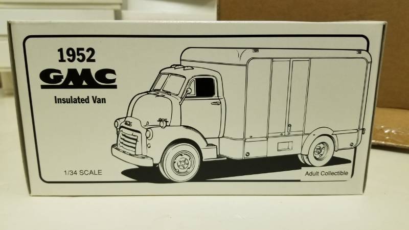 lot 1526 image: First Gear 1952 GMC Budweiser Van