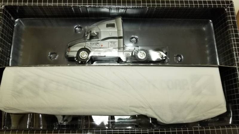 lot 1527 image: Keyston Freight by PEM 164 scale Truck