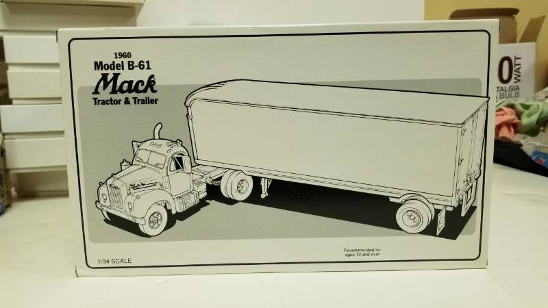 lot 1536 image: Maryland 2 Cylinder Club 1960 Mack Truck and Trailer First Gear