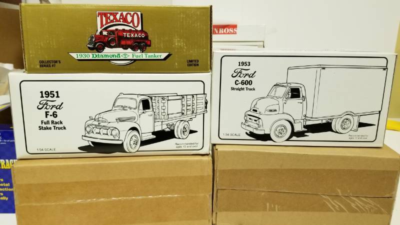 lot 1551 image: 3 Trucks Eagle Snacks Texaco and Yellow Transit by First Gear