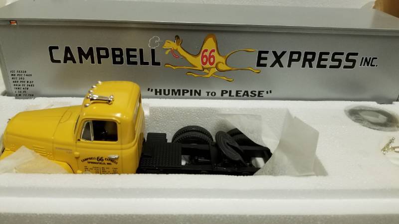 lot 1559 image: Campbell 66 Express mack Truck by First Gear