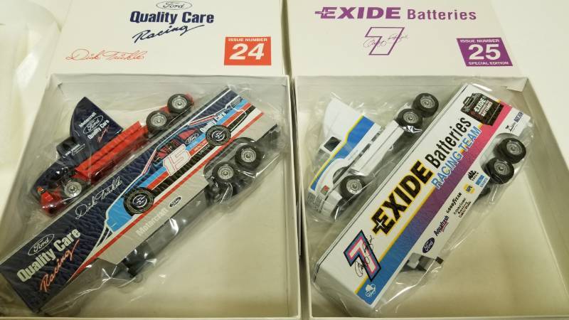 lot 1566 image: Pair of Winross Racing Semis
